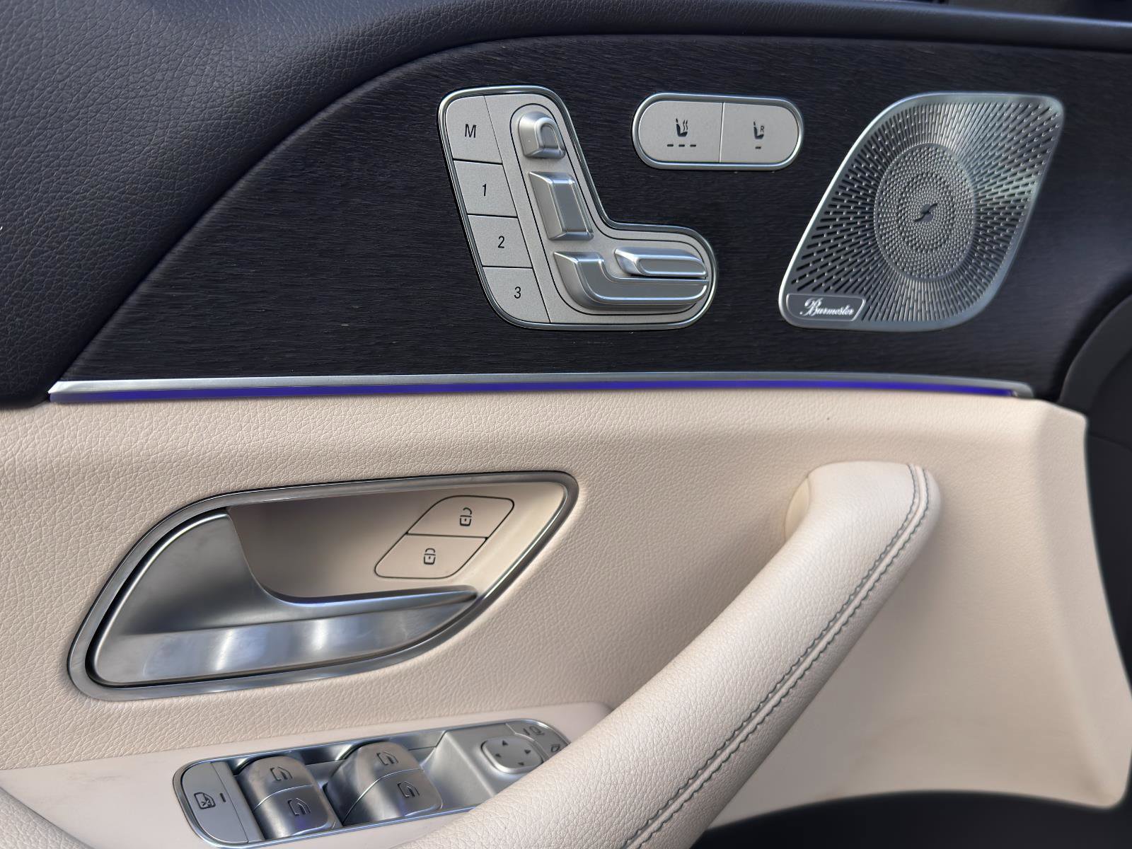 Used 2020 Mercedes-Benz GLE 350 4MATIC w/ Premium Package image 14