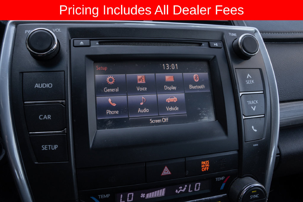 Used 2017 Toyota Camry LE FWD image 11