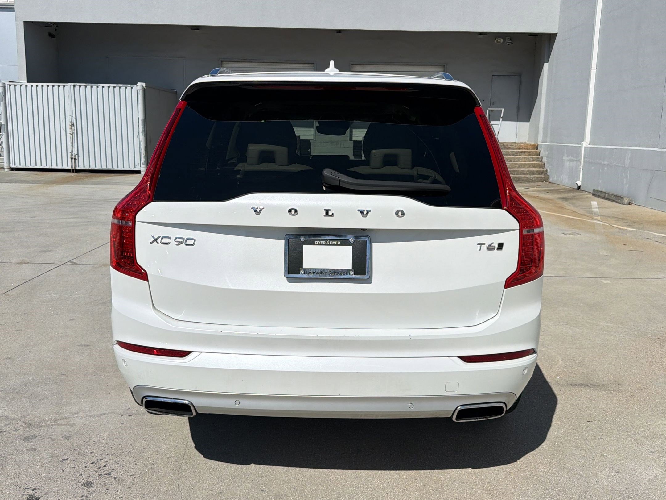 Used 2021 Volvo XC90 T6 Momentum w/ Climate Package AWD/4WD image 10
