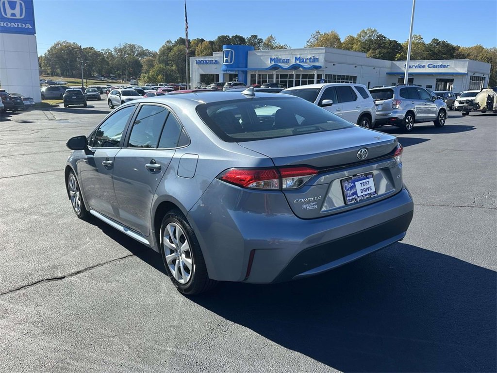 Used 2022 Toyota Corolla LE image 23