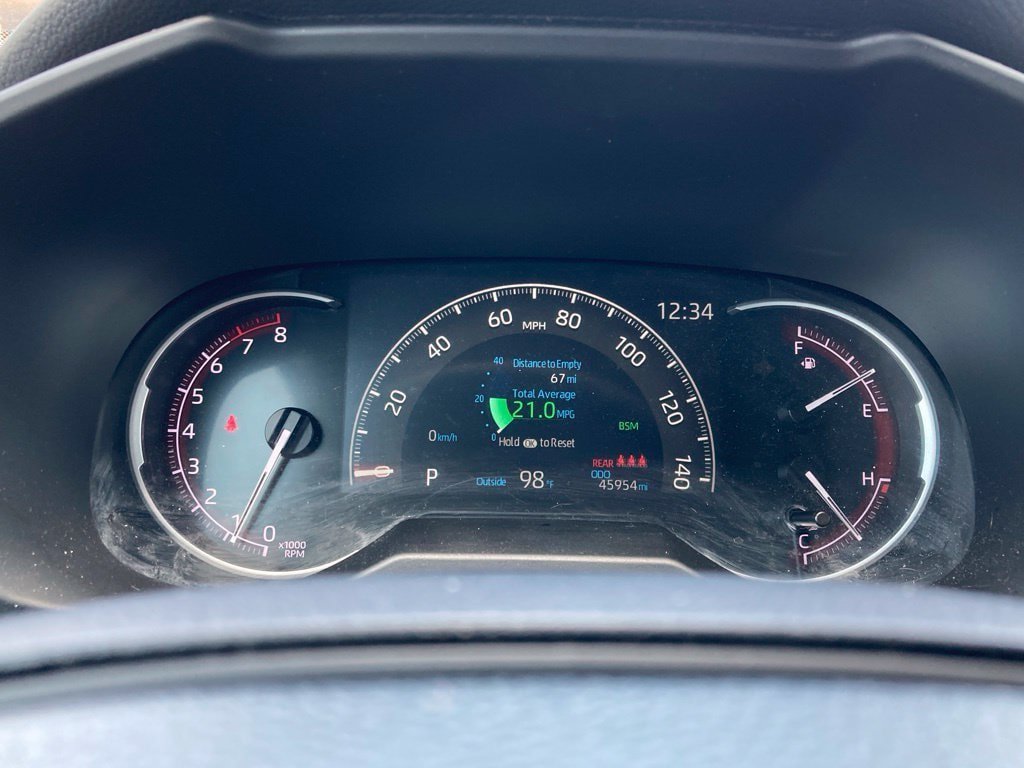 Certified 2025 Toyota RAV4 XLE FWD image 16