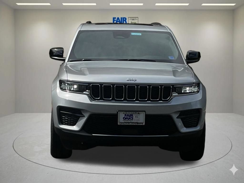 New 2026 Jeep Grand Cherokee Laredo X AWD/4WD image 3