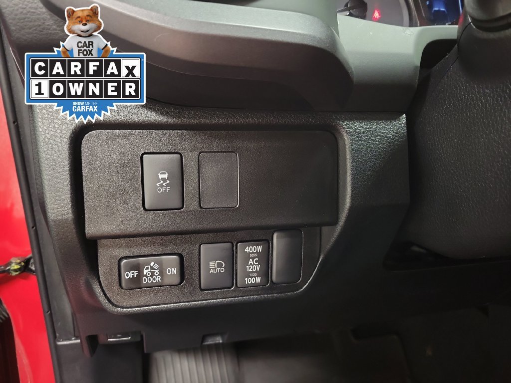 Used 2022 Toyota Tacoma TRD Sport AWD/4WD image 28