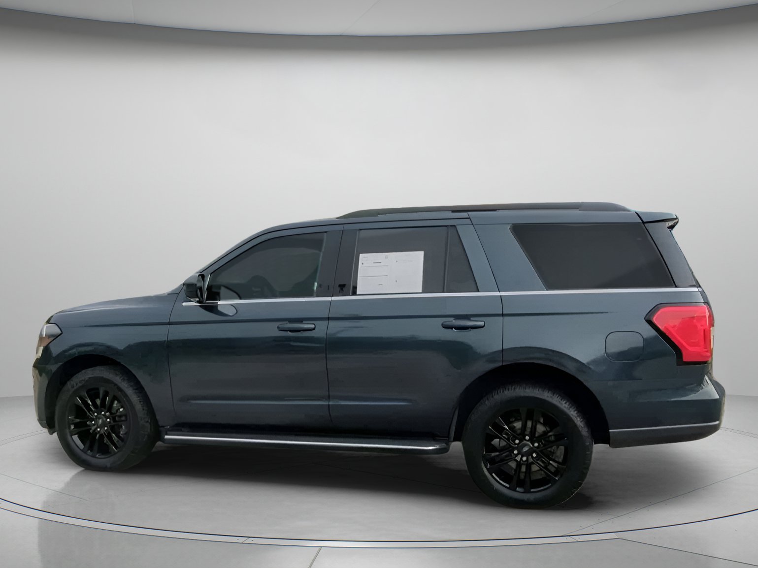 Certified 2023 Ford Expedition XLT RWD image 17