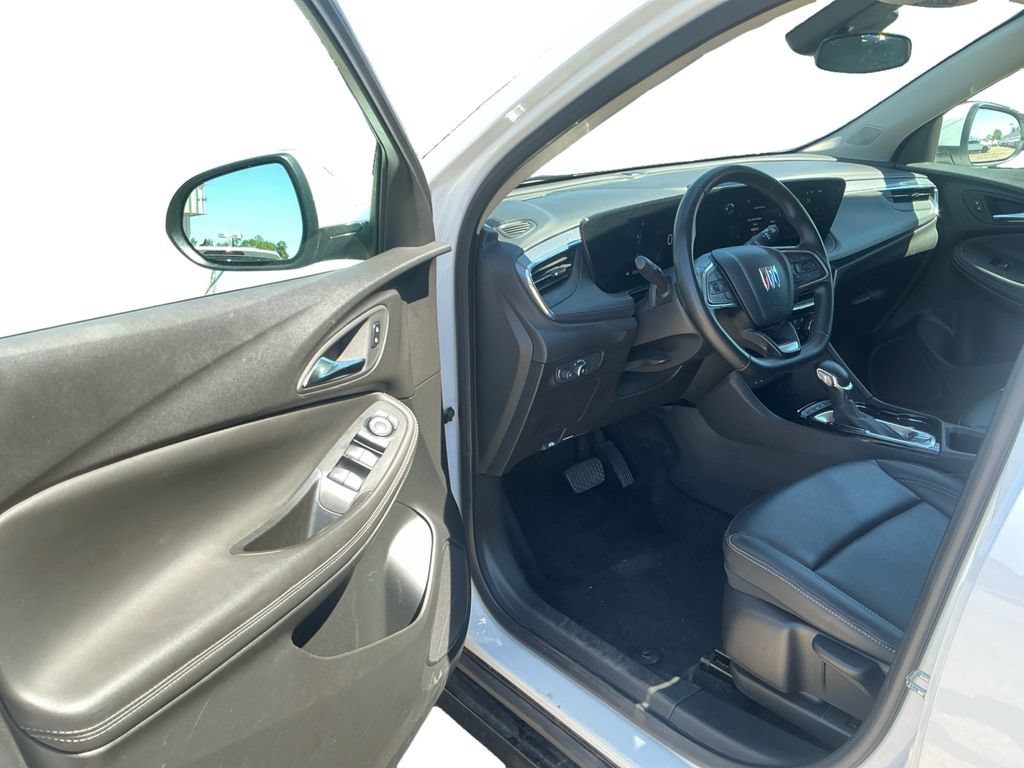 Used 2024 Buick Encore GX Sport Touring AWD/4WD image 23