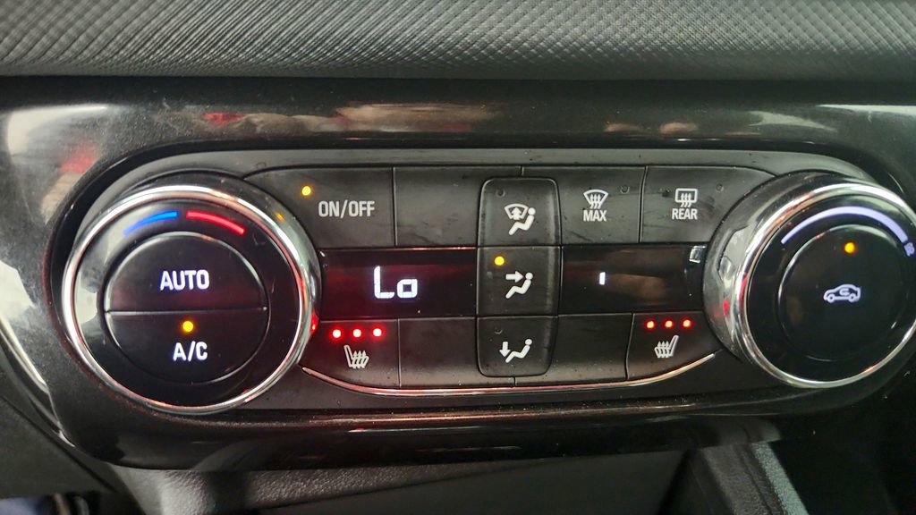 Certified 2025 Chevrolet TrailBlazer ACTIV w/ Convenience Package FWD image 22