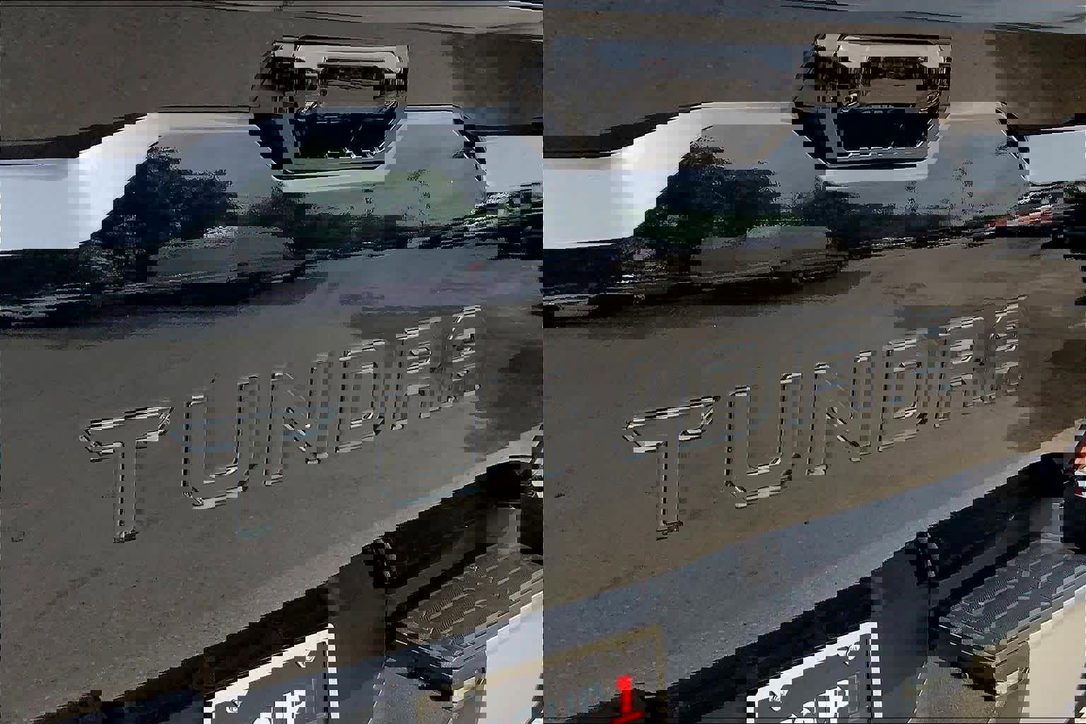 Used 2023 Toyota Tundra Limited w/ Power Package image 31