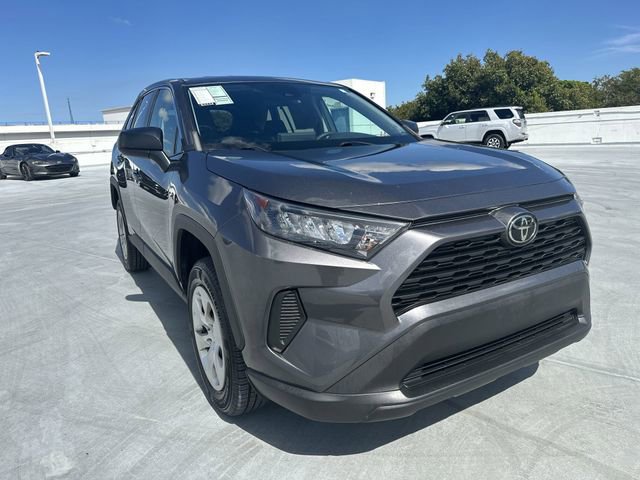 Used 2022 Toyota RAV4 LE image 37