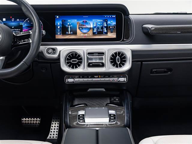 Used 2025 Mercedes-Benz G 550 image 33