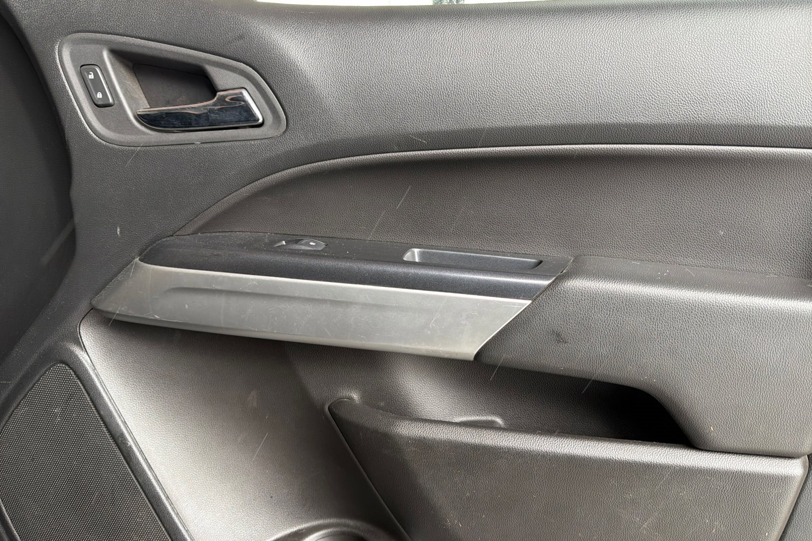 Used 2022 Chevrolet Colorado LT w/ LT Convenience Package image 22