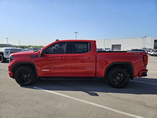Used 2023 GMC Sierra 1500 Elevation w/ LPO, Elevation Black Package AWD/4WD image 4