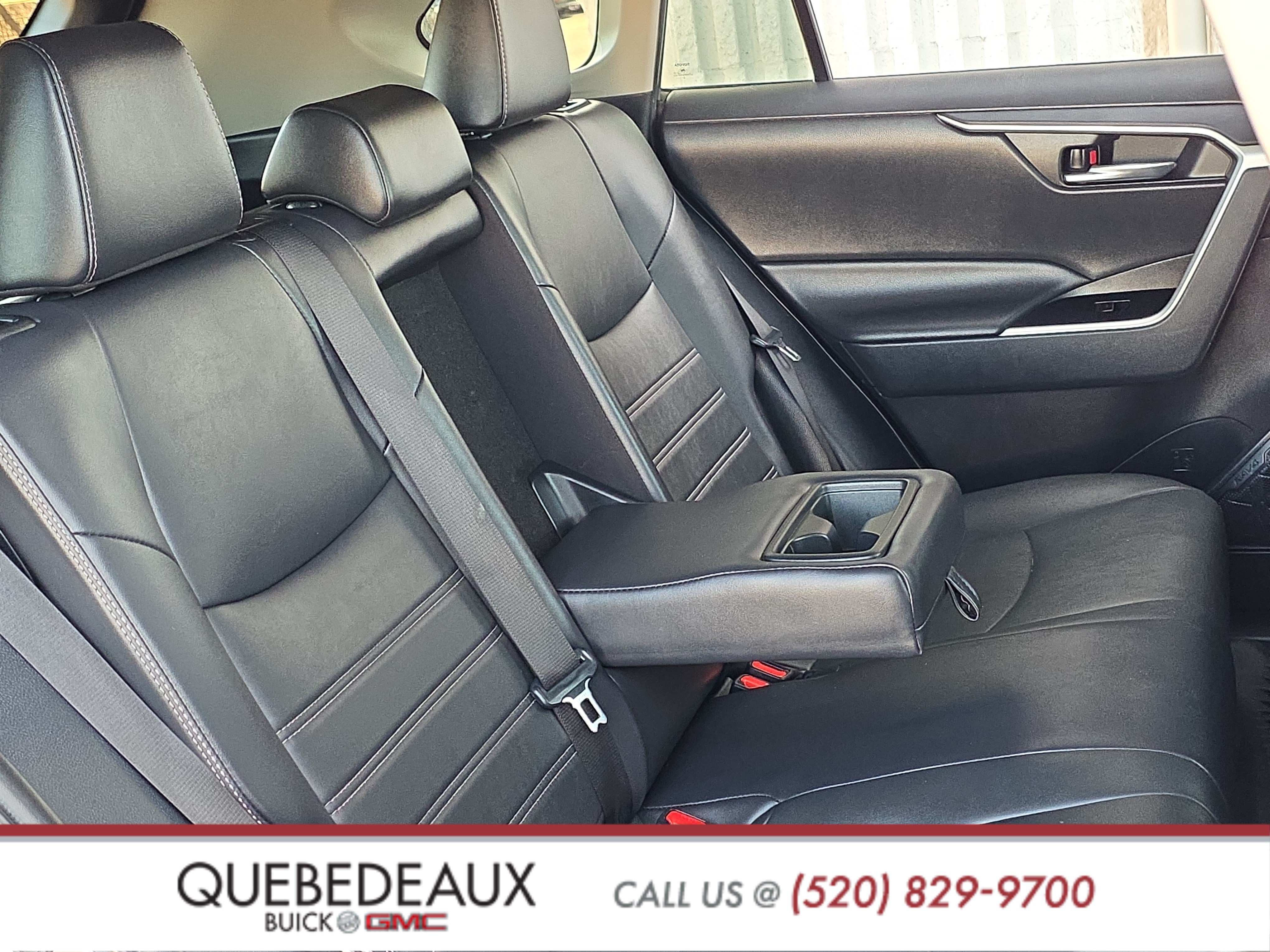 Used 2022 Toyota RAV4 XLE Premium FWD image 27