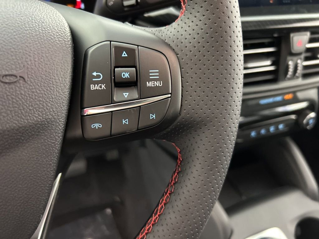 New 2026 Ford Escape ST-Line w/ Tech Pack #1 image 17
