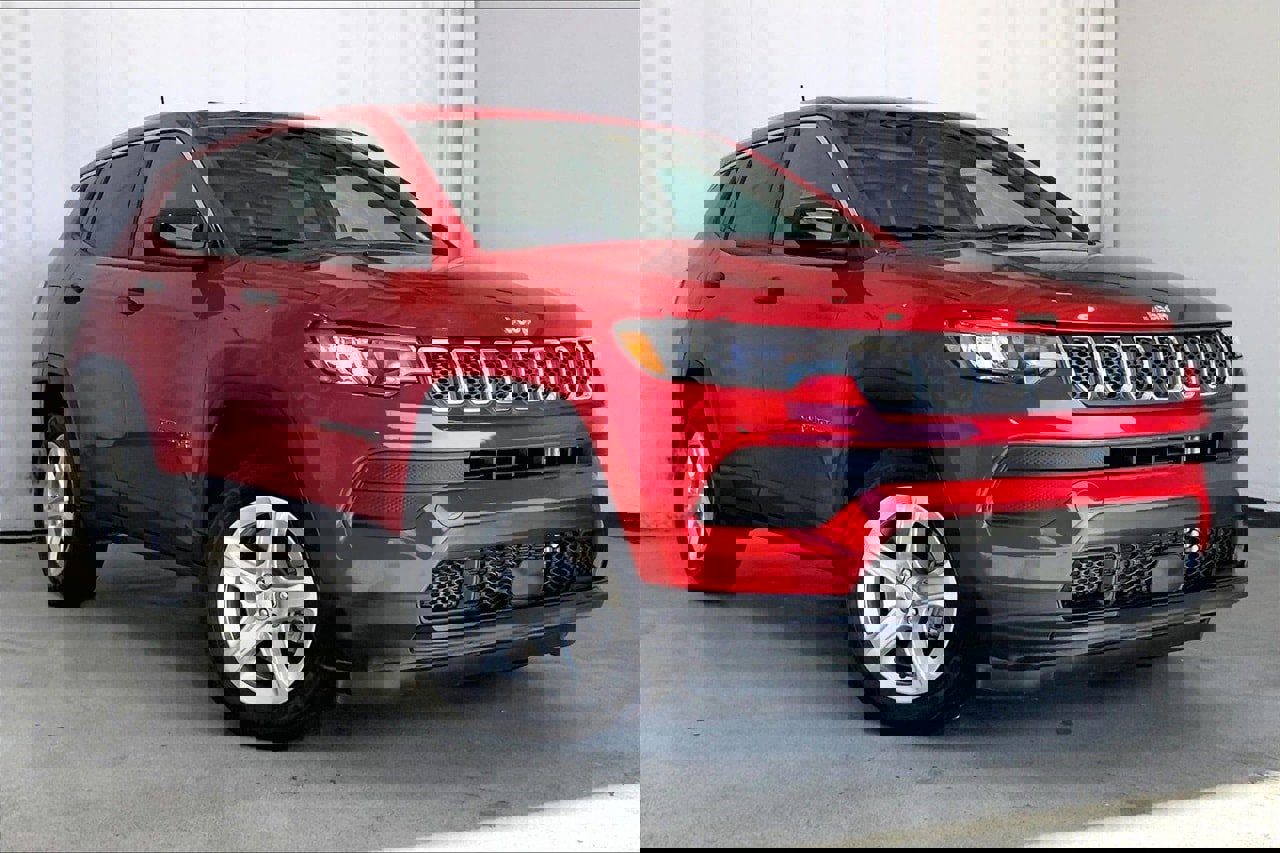 Used 2023 Jeep Compass Sport