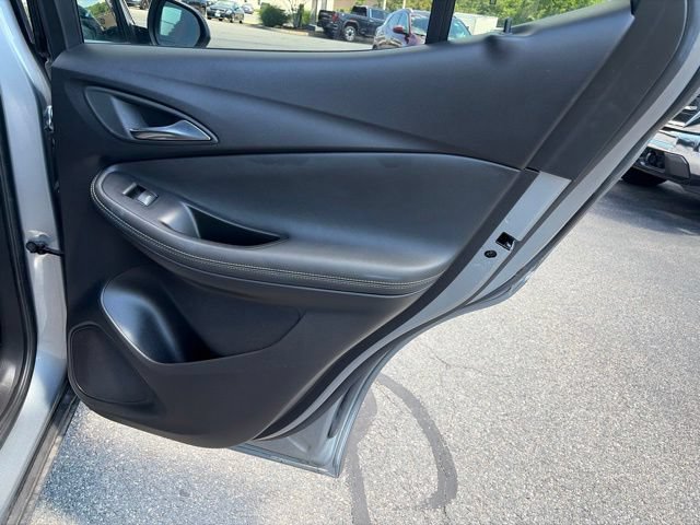 Used 2023 Buick Encore GX Essence w/ Experience Buick Package AWD/4WD image 16