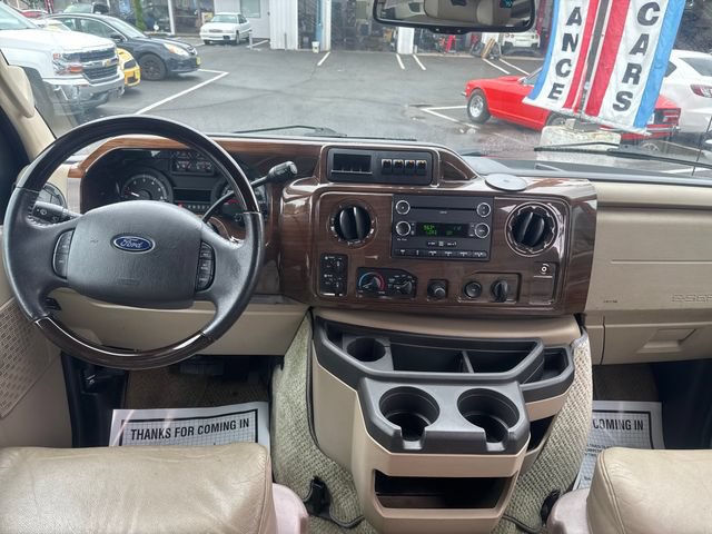 Used 2009 Ford E-250 and Econoline 250 RWD image 12