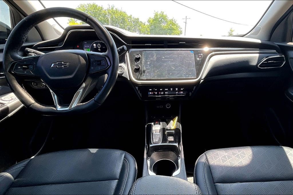 Used 2023 Chevrolet Bolt EUV Premier w/ Sun & Sound Package FWD image 14