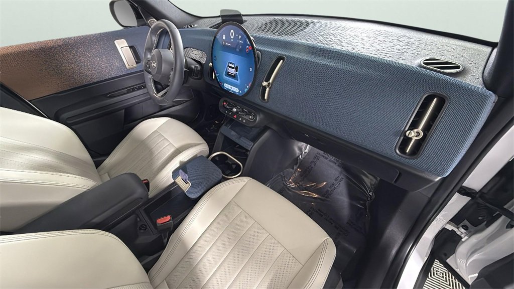 Used 2025 MINI Cooper Countryman S w/ Comfort Package Max image 31