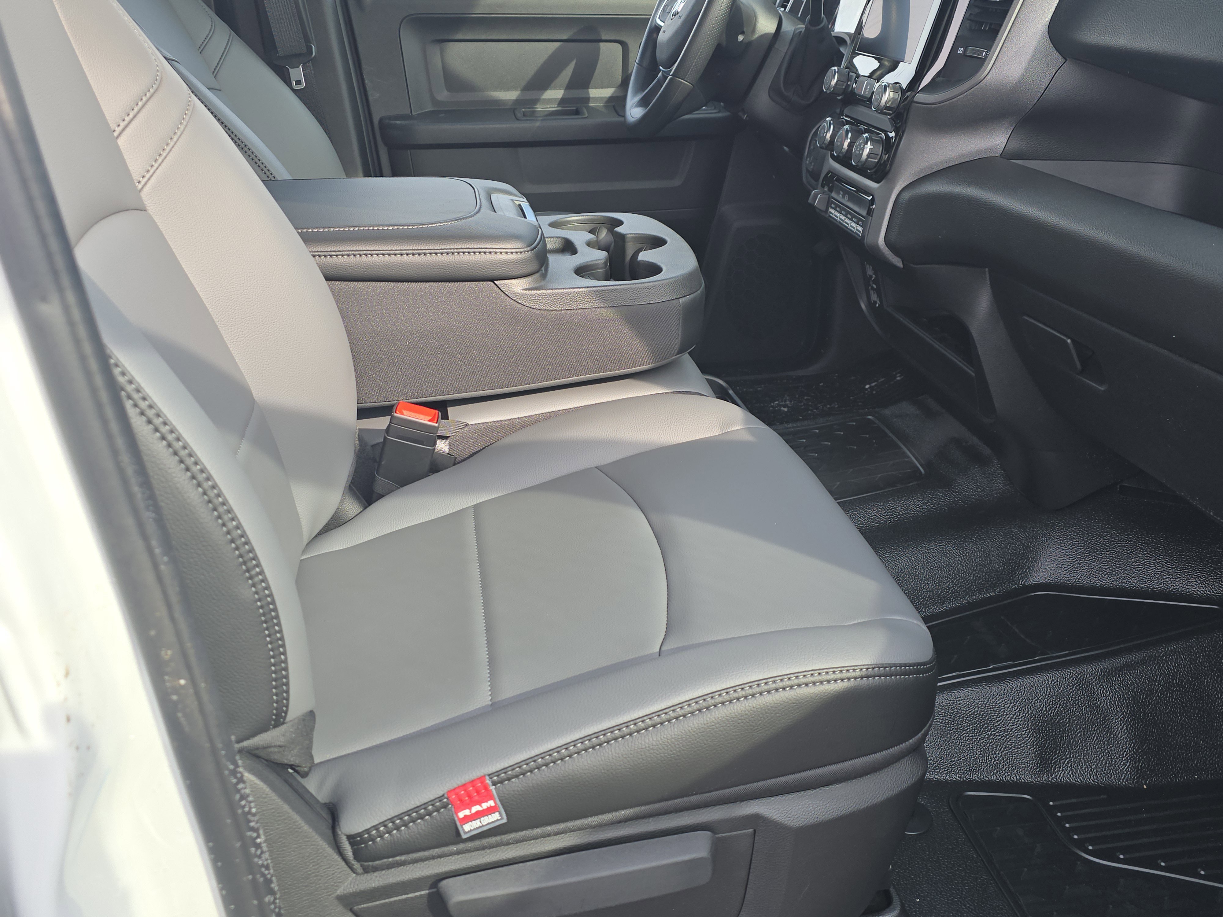 New 2026 RAM 5500 Tradesman w/ Chrome Appearance Group image 20