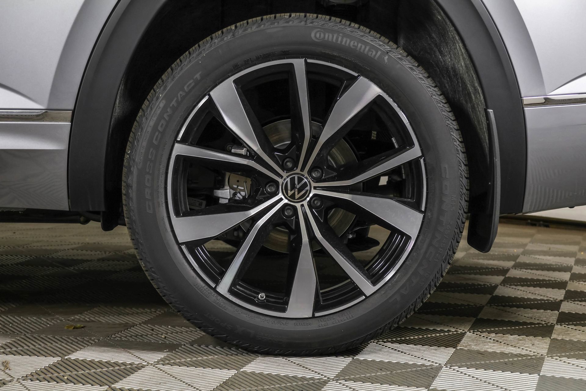 New 2026 Volkswagen Atlas SEL Premium R-Line image 18