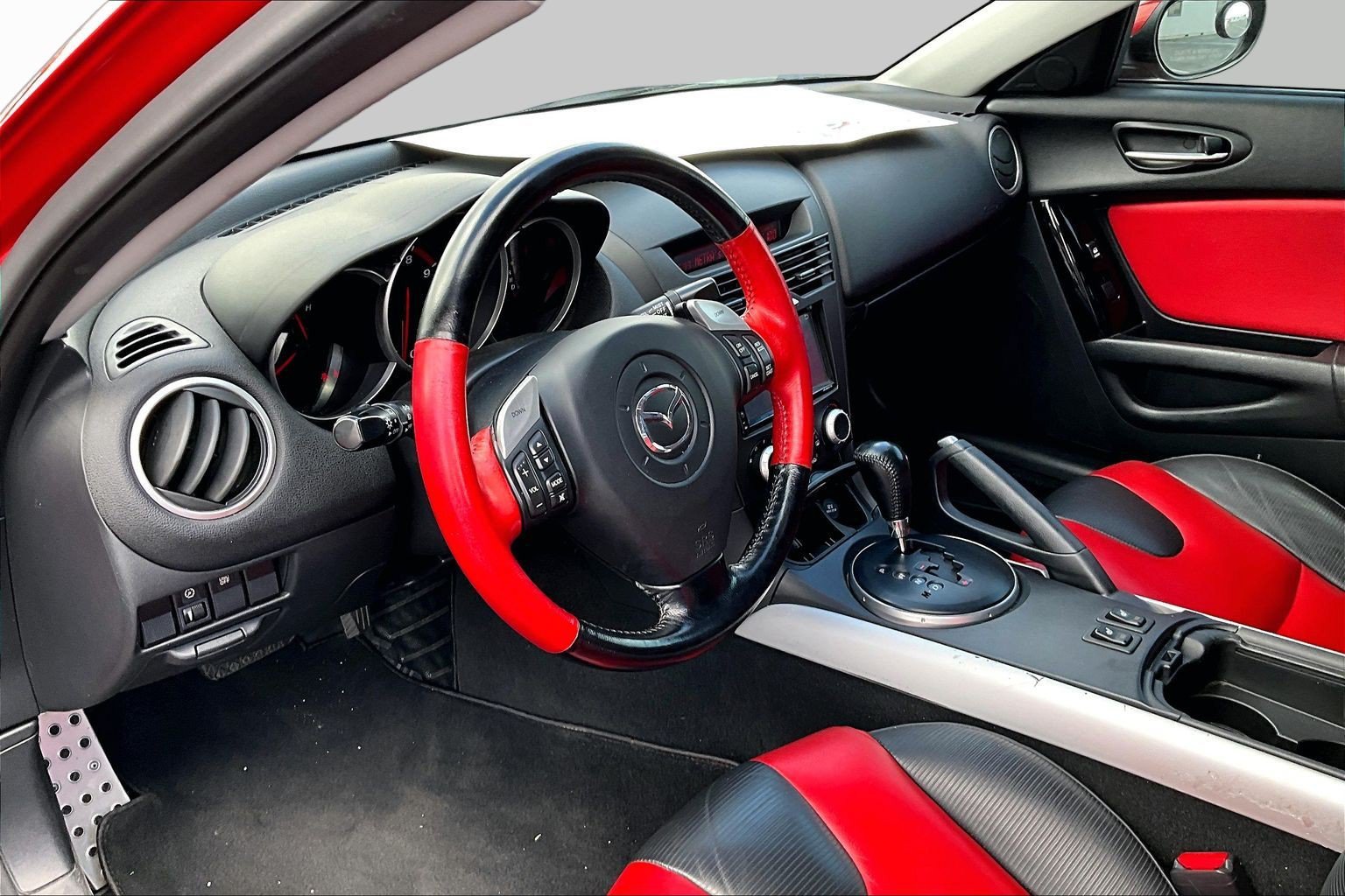 Used 2004 MAZDA RX-8 w/ AT Grand Touring Pkg RWD image 12