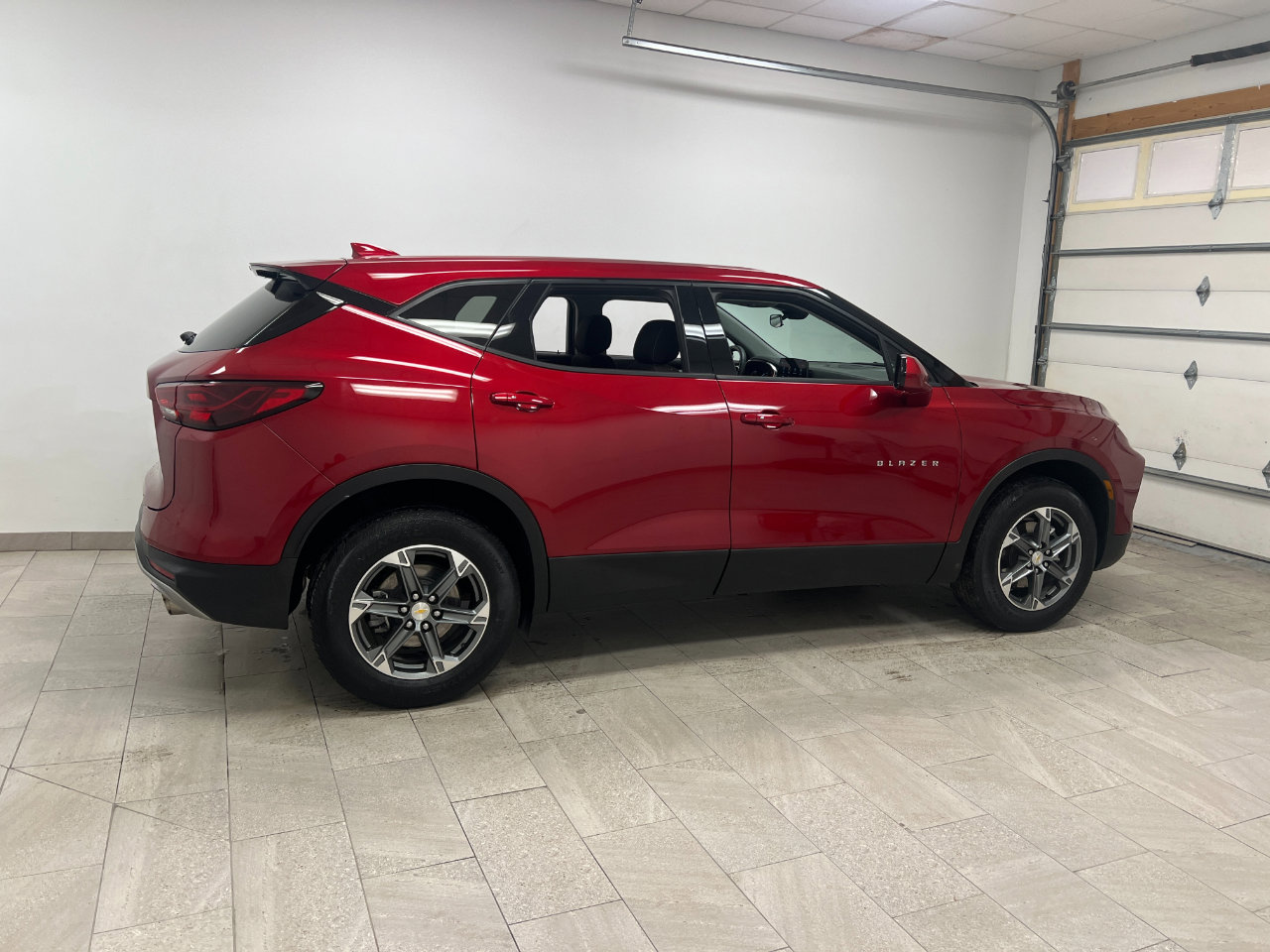 Used 2025 Chevrolet Blazer LT image 14