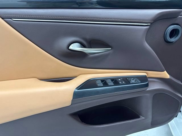 Used 2020 Lexus ES 350 w/ Accessory Package 2 FWD image 9