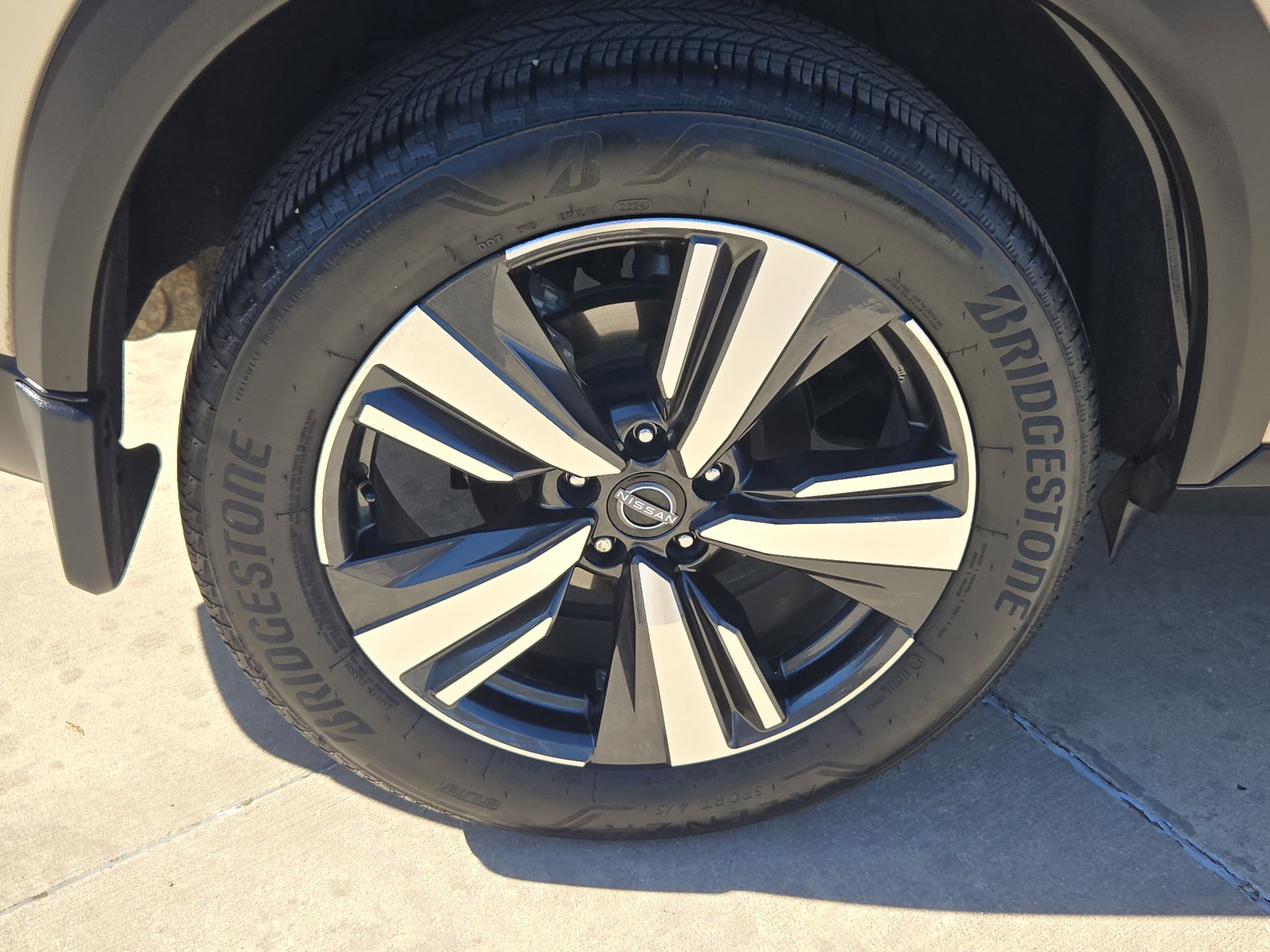 Used 2023 Nissan Rogue Platinum w/ Platinum Premium Package image 33