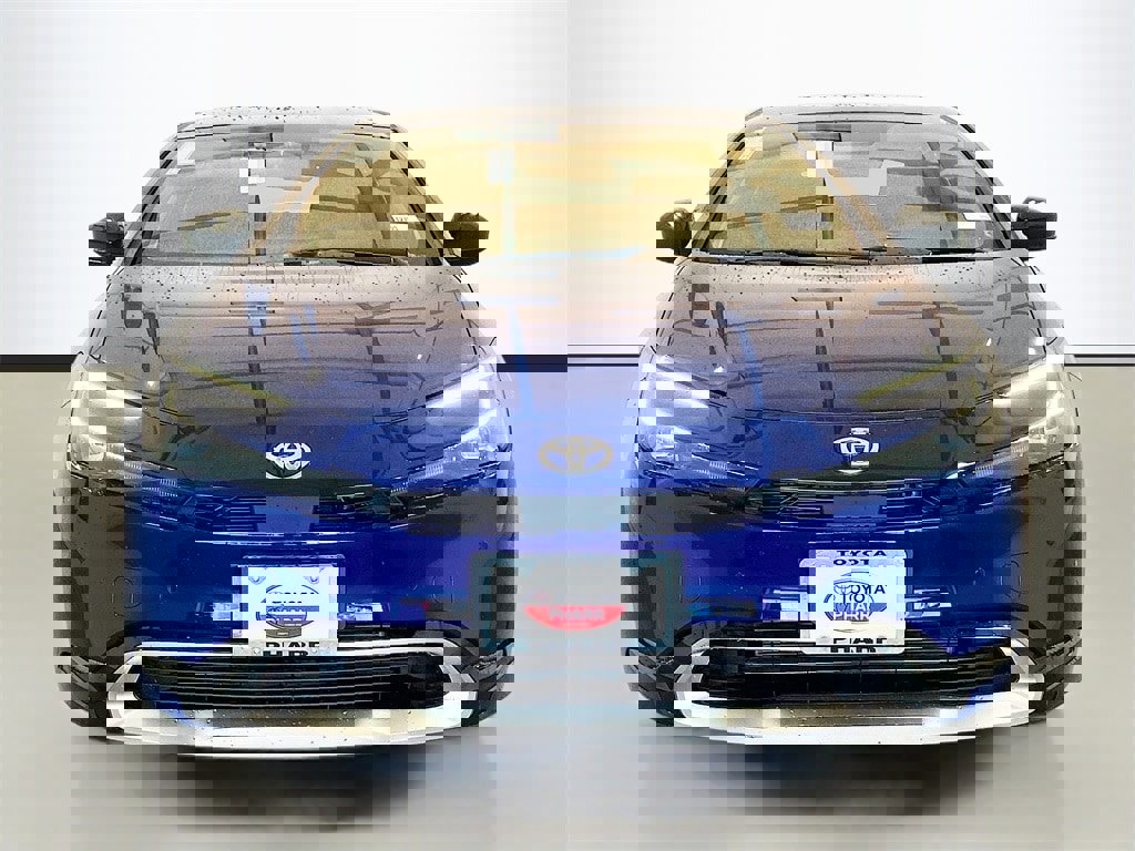 New 2026 Toyota Prius Plug-In Hybrid image 2