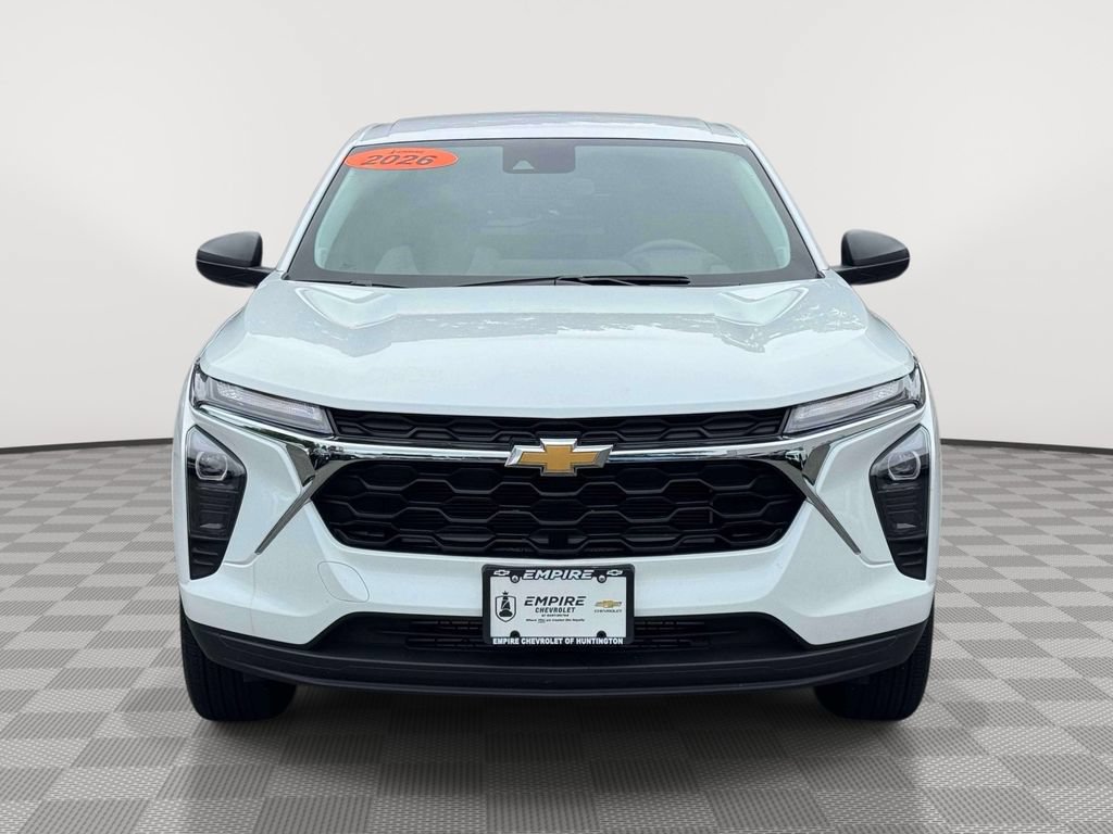 Used 2026 Chevrolet Trax LS FWD image 2