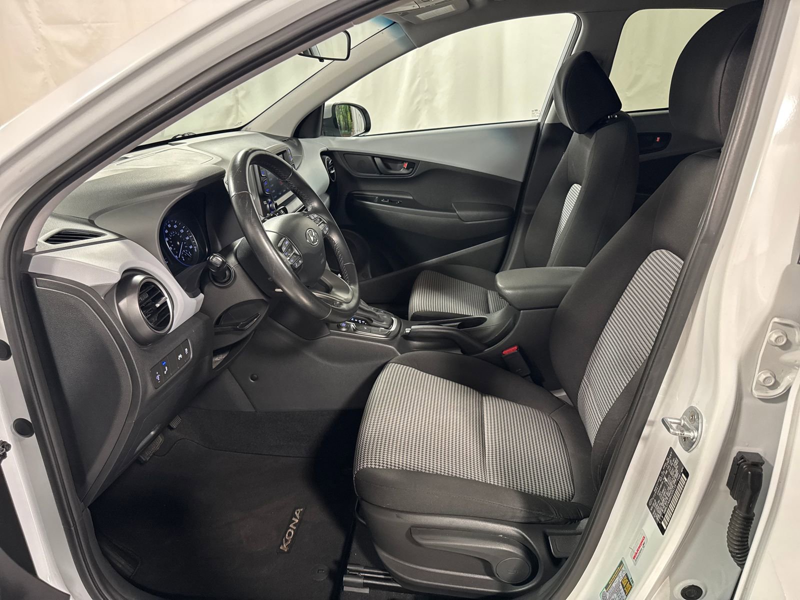 Used 2019 Hyundai Kona SEL AWD/4WD image 3