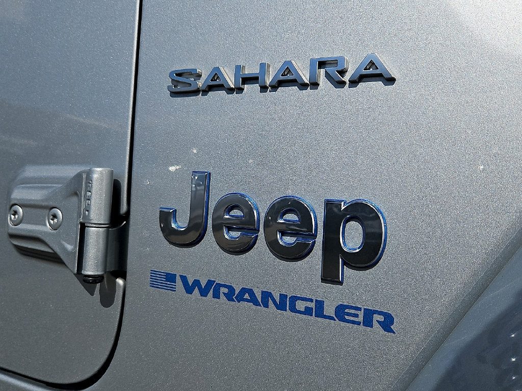 Used 2023 Jeep Wrangler Unlimited Sahara w/ Cold Weather Group AWD/4WD image 31