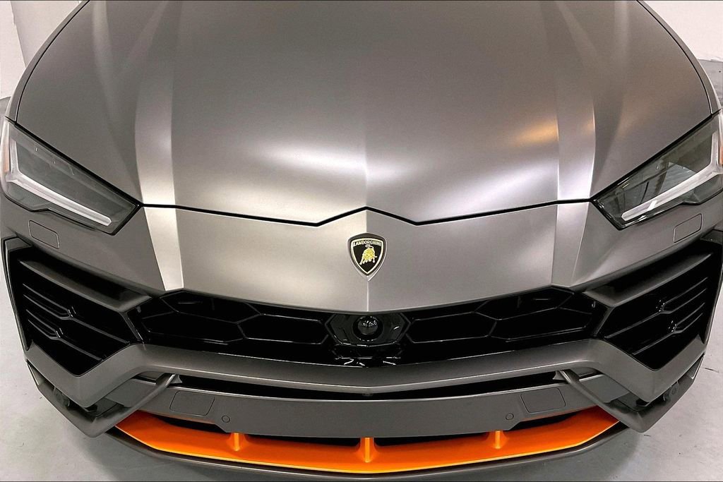 Used 2022 Lamborghini Urus image 32