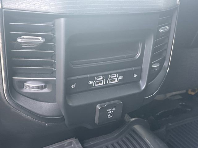 Used 2024 RAM 3500 Limited image 27