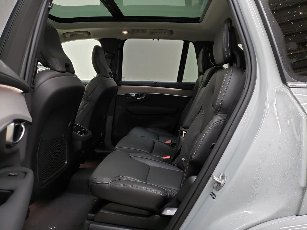 New 2026 Volvo XC90 B6 Ultra w/ Protection Package AWD/4WD image 8