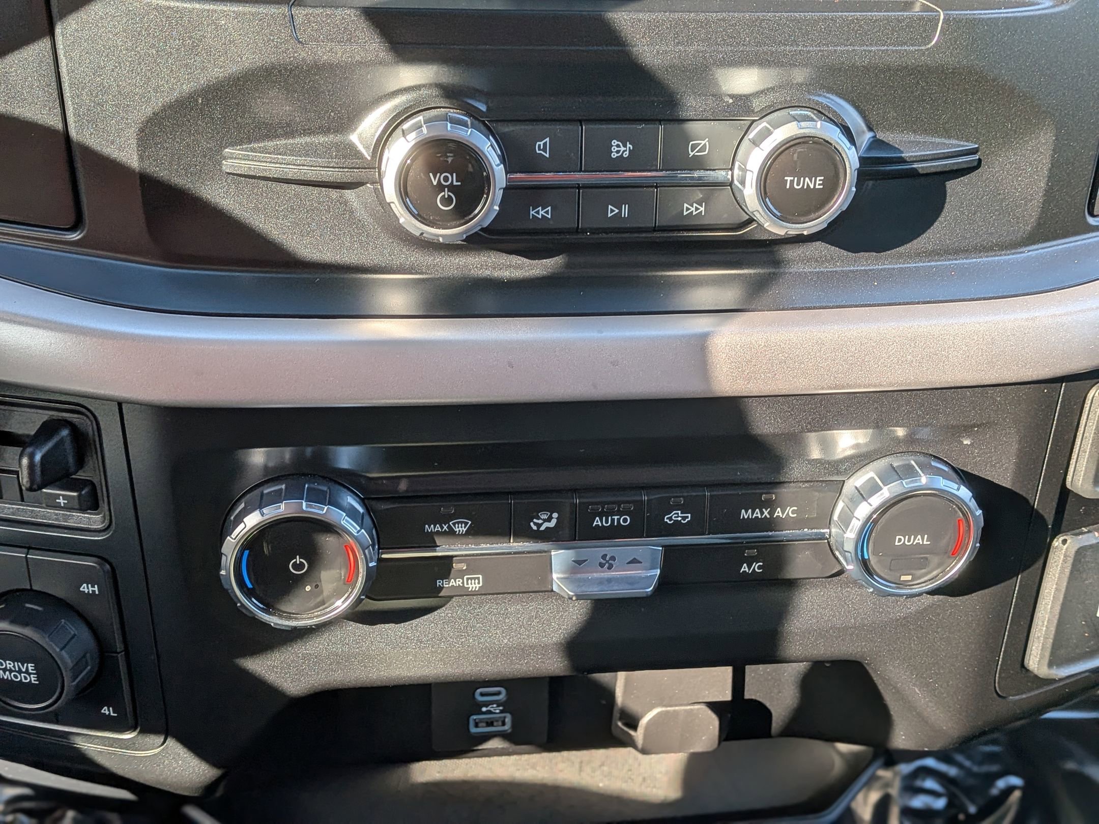 Used 2023 Ford F150 XLT w/ Equipment Group 301A Mid image 29