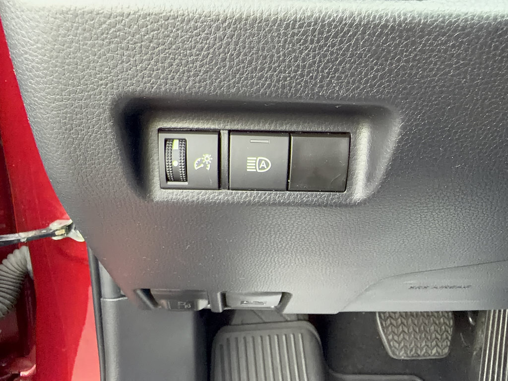 Certified 2023 Toyota RAV4 LE AWD/4WD image 15