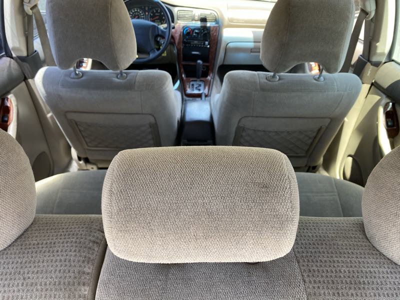 Used 2004 Subaru Outback Wagon image 31