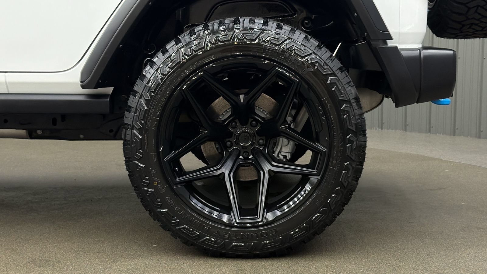 Used 2024 Jeep Wrangler Unlimited AWD/4WD image 12