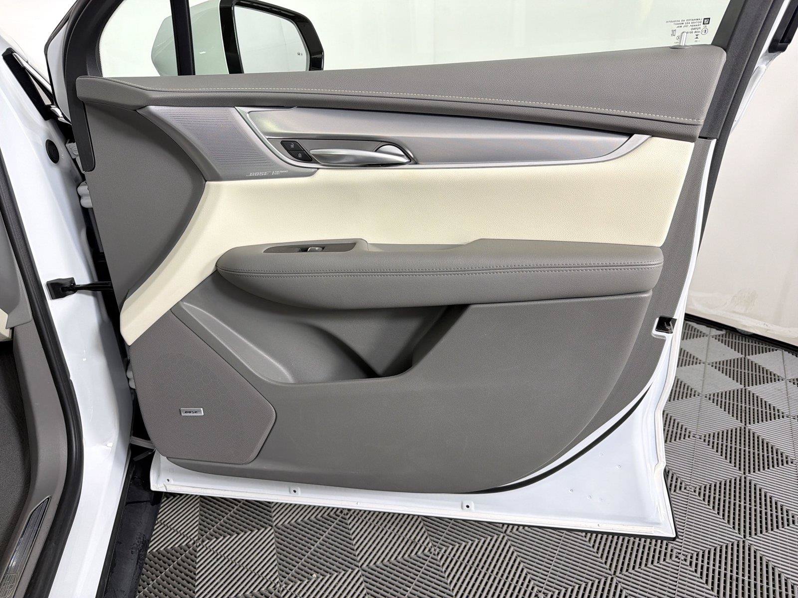 Certified 2024 Cadillac XT5 Premium Luxury AWD/4WD image 12