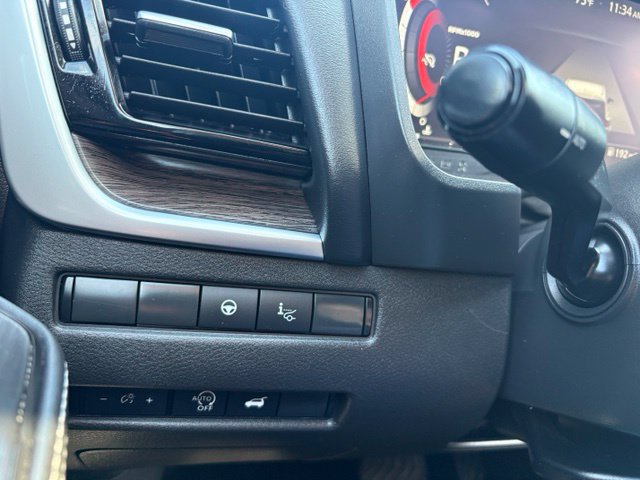 Used 2024 Nissan Rogue Platinum AWD/4WD image 24
