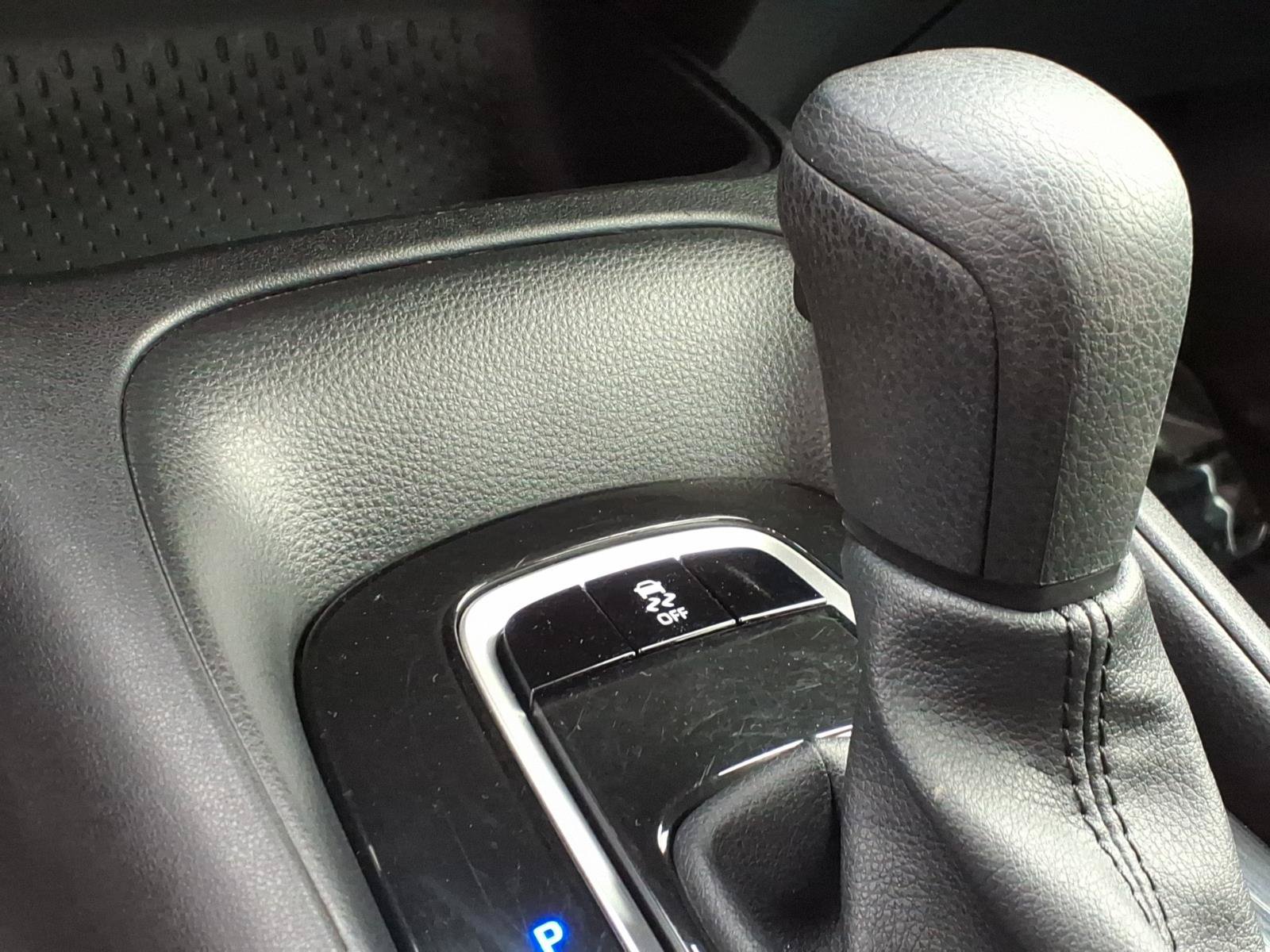 Used 2025 Toyota Corolla LE FWD image 21