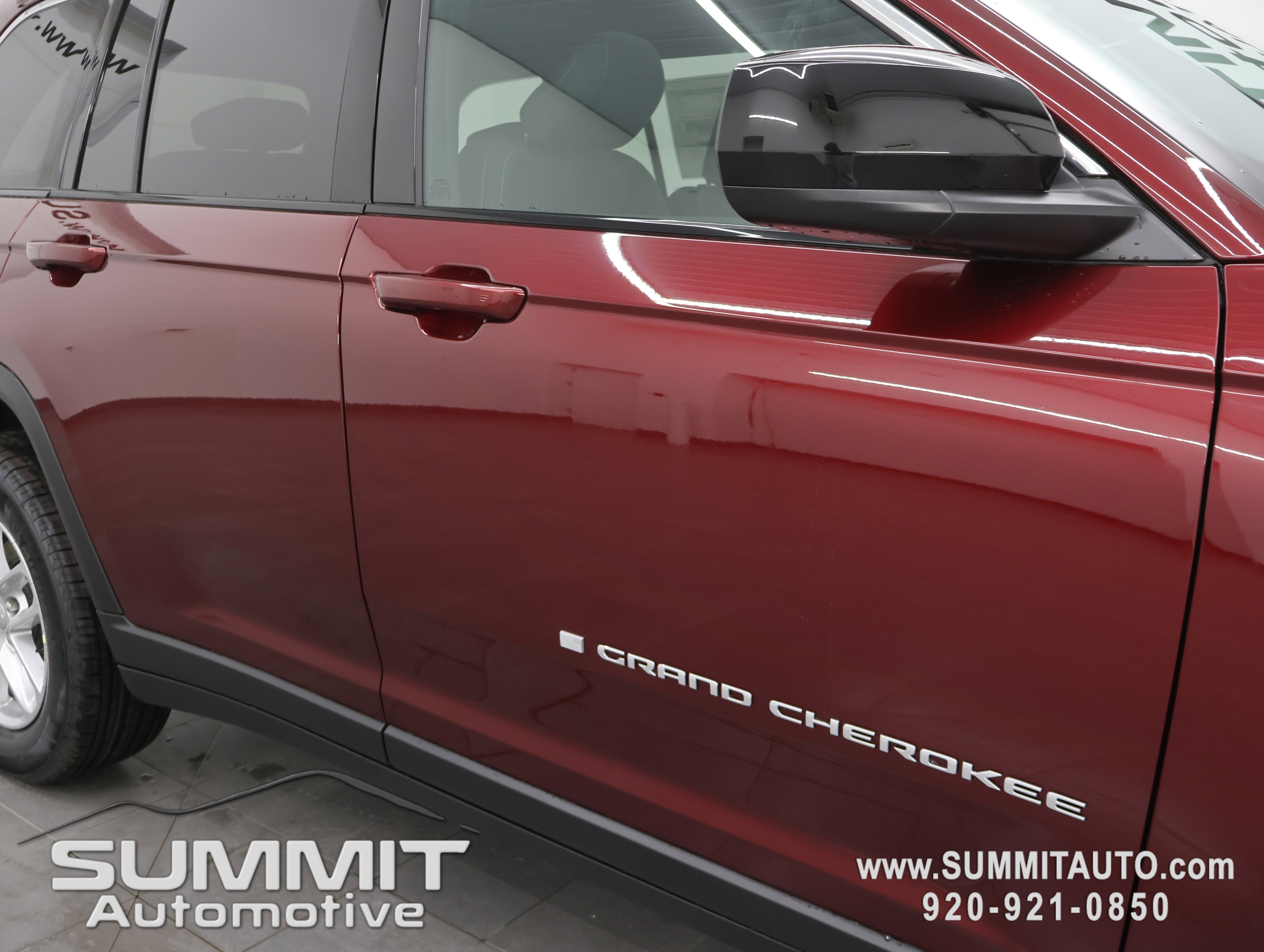 New 2026 Jeep Grand Cherokee Laredo X image 24