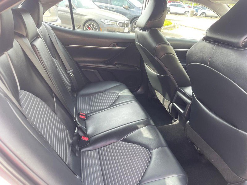 Used 2024 Toyota Camry SE image 12