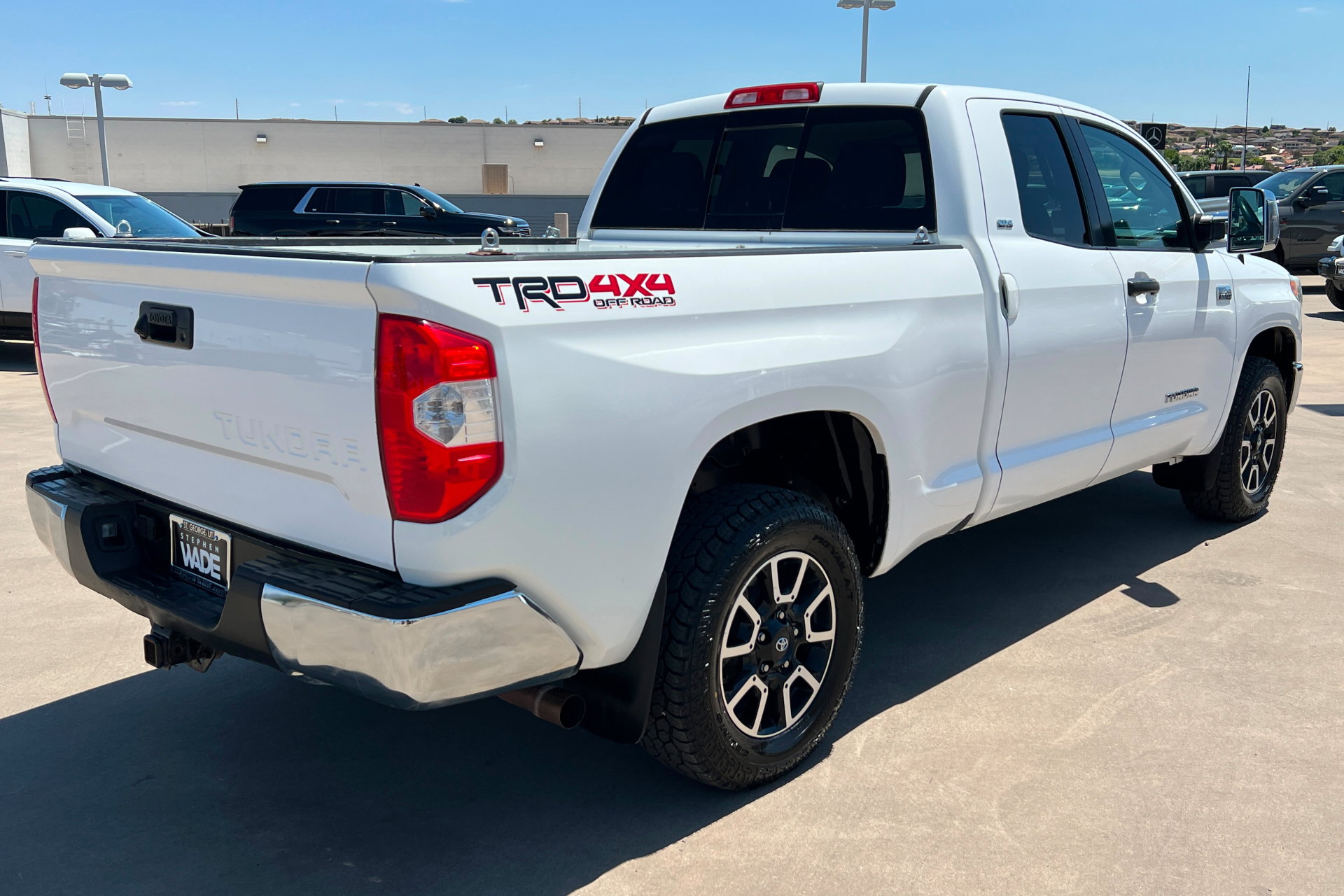 Used 2014 Toyota Tundra SR5 w/ TRD Off Road Package AWD/4WD image 6