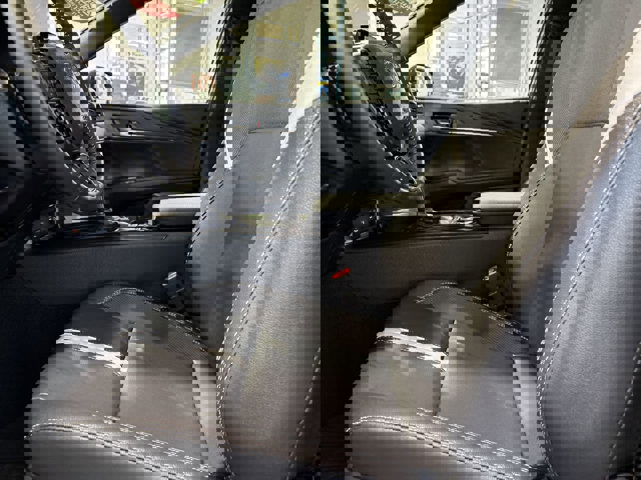 Certified 2025 Toyota Camry SE image 11