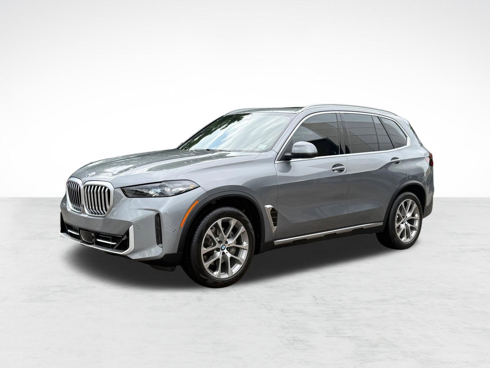 Used 2024 BMW X5 xDrive40i w/ Parking Assistance Package