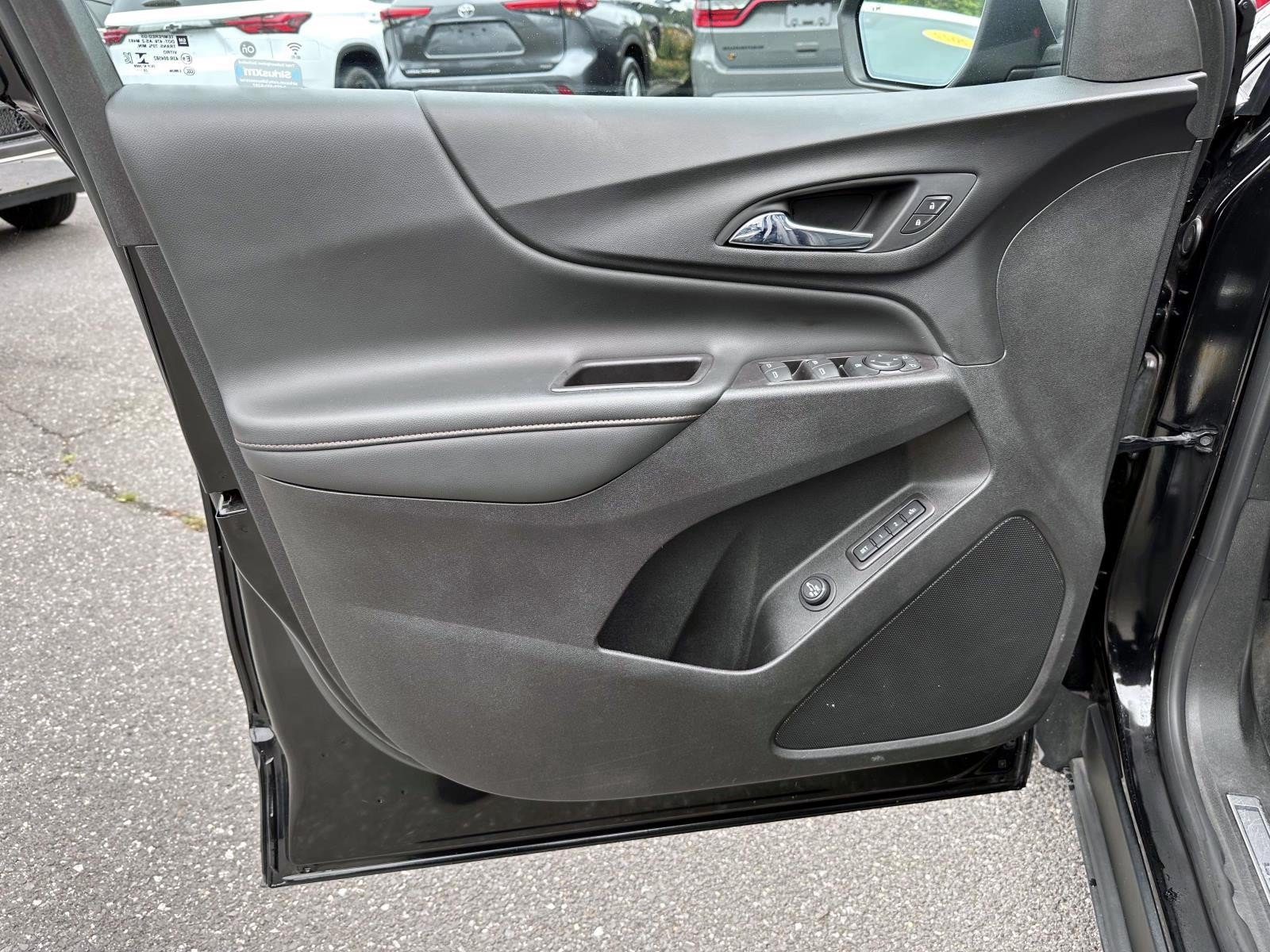 Used 2021 Chevrolet Equinox Premier AWD/4WD image 8