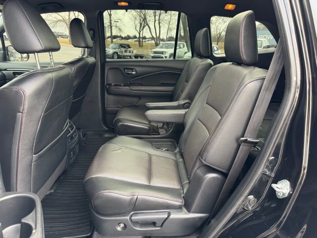 Used 2022 Honda Pilot Black Edition image 15
