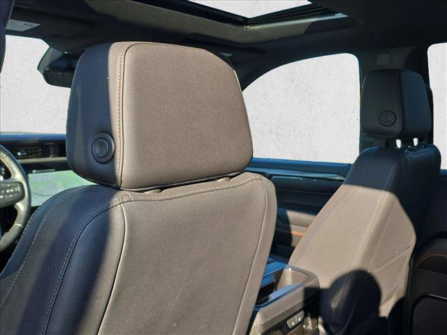 Used 2023 GMC Sierra 1500 AT4 w/ AT4 Premium Package image 19